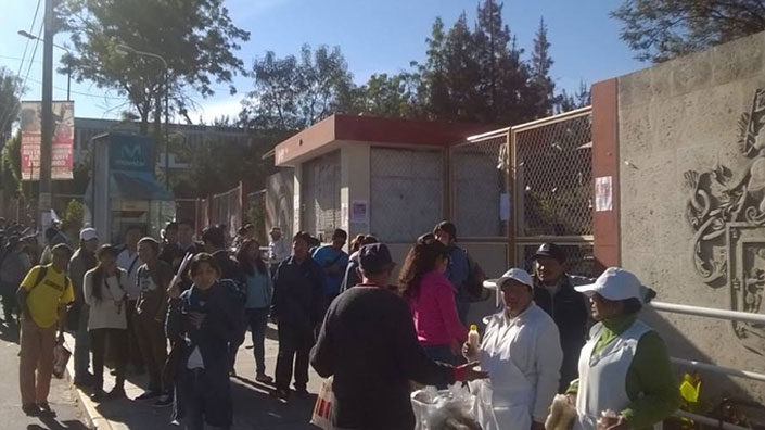 Estudiantes UNSA toman local de Sociales